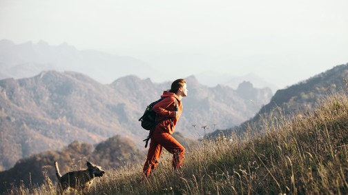 Séta közben is égethetsz hasi zsírt, de csak ezekkel a trükkökkel