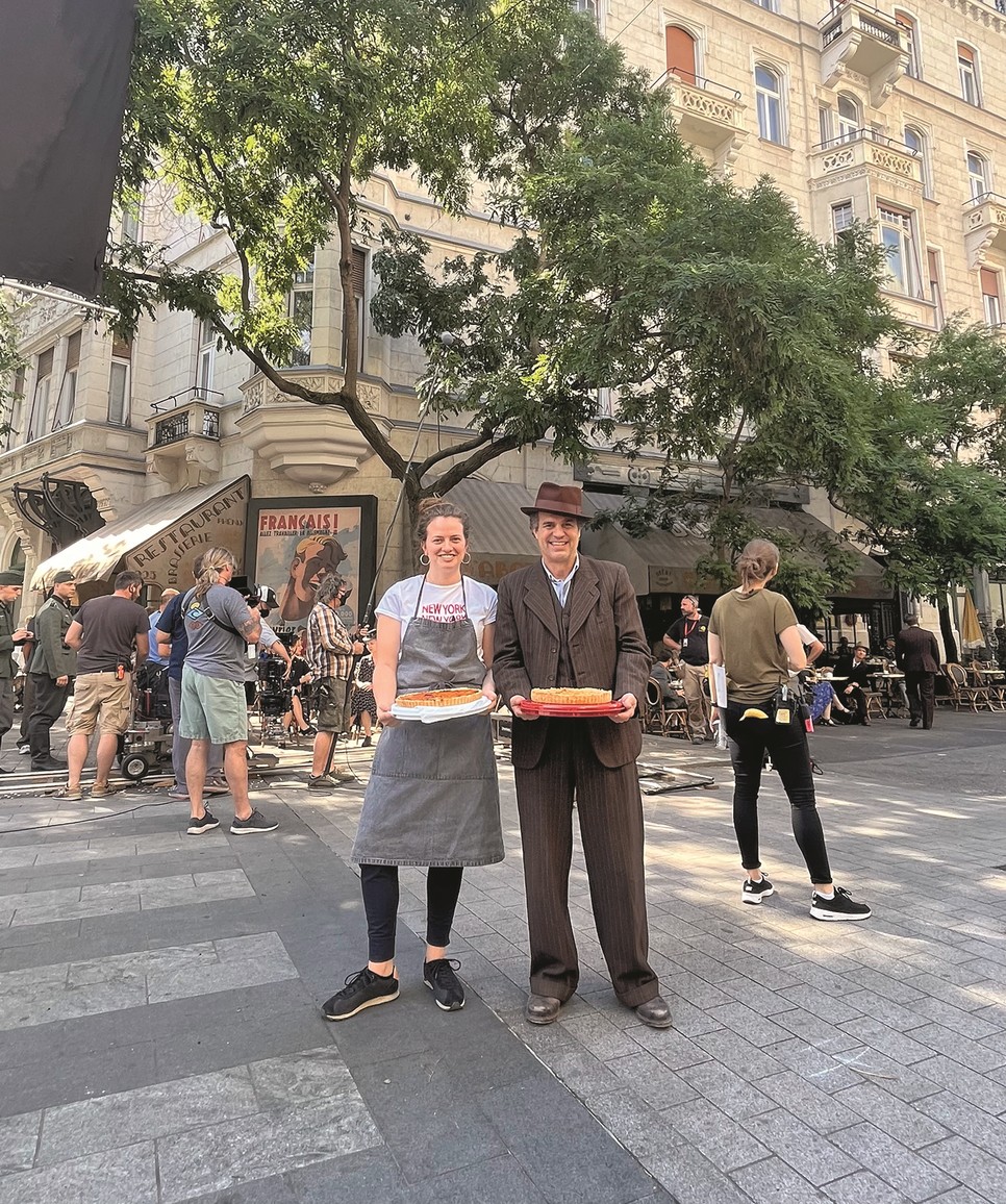 Zoé és Mark Ruffalo, A láthatatlan fény című sorozat forgatásán