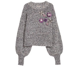 A romantikus, a vagány és a modern ellenállhatatlan keveréke ez a pulóver. A kedvenc darabod lesz! 14 990 Ft (20% kedvezmény a GLAMOUR-napokon 11 992 Ft)