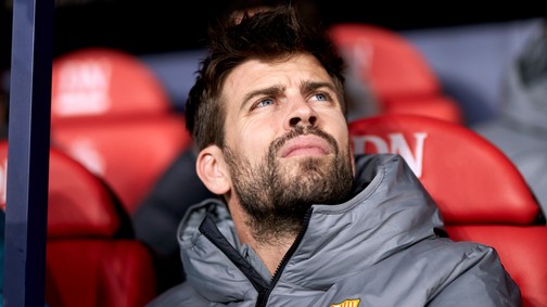 Piqué új barátnője kórházba került, ez áll a háttérben