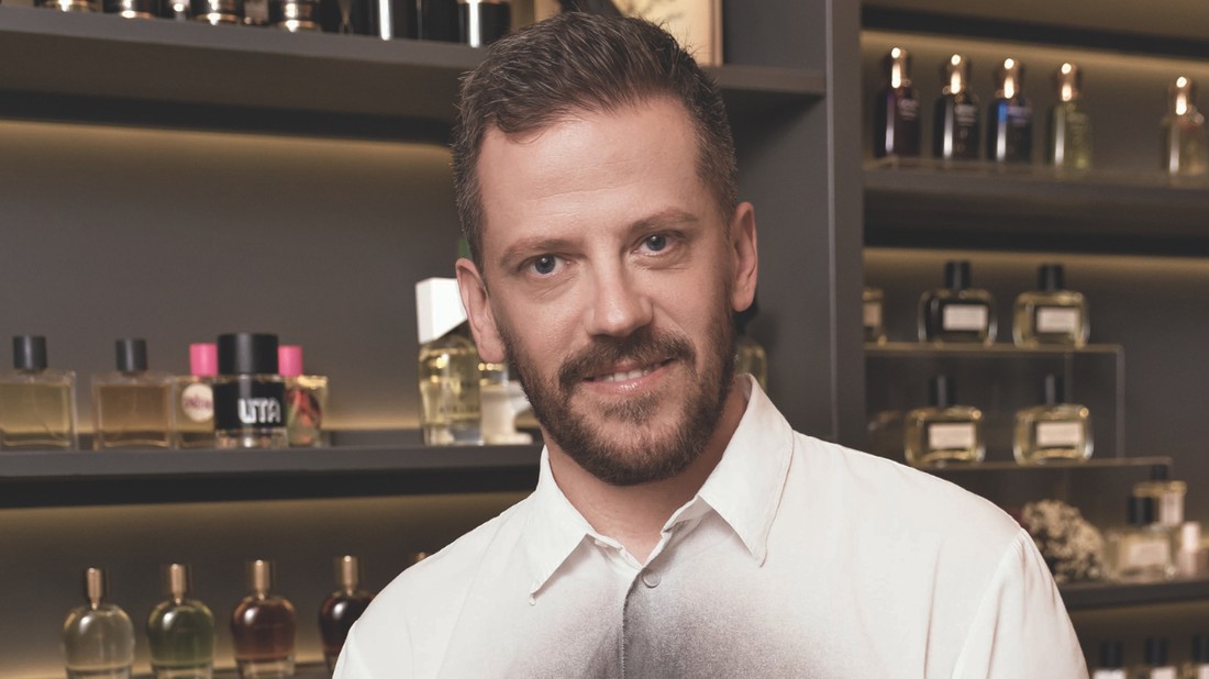 Pozsgai Ákos, a budapesti niche parfüméria, a 7scents alapítója hisz az emlékek erejében és az illatok hatásában - Smink Szakál Réka