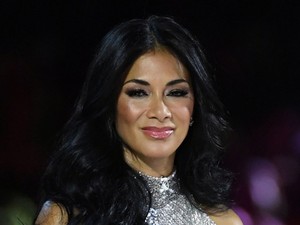 Jó ég, Nicole Scherzinger jégcsapruhája nagyon szexi