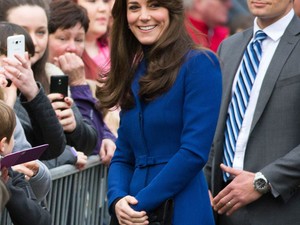 Kate Middleton újabb álomszép kabátja
