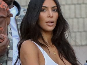 Itt a világ vége! Kim Kardashian West ugyanabban a ruhában 3 napja