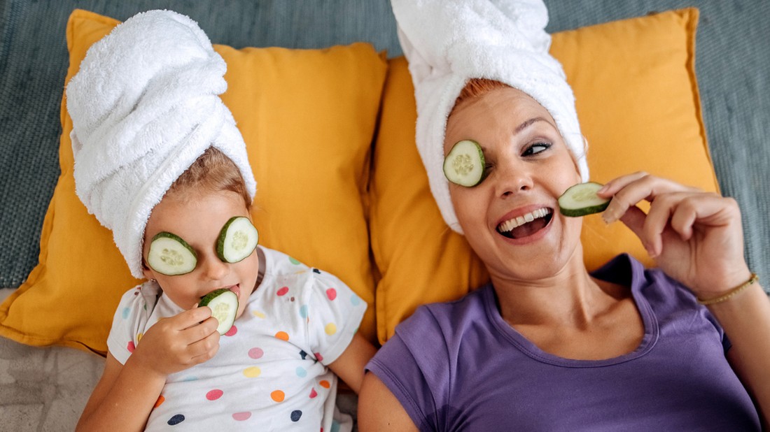Az egygyermekes család is teljes lehet, a szülők döntése és érzései alapján. A testvér megléte nem garantálja a boldogságot vagy a magány elkerülését.