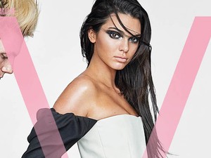 Rettenetes óriástetoválás Kendall Jenner fenekén