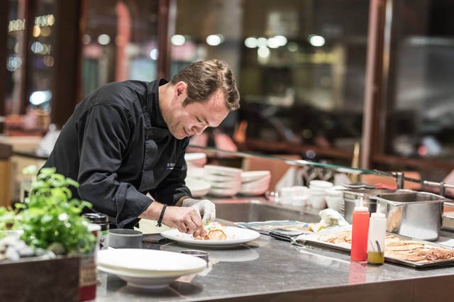 Egy eredeti francia étel és egy különleges élmény is vár a szerelmesek ünnepén!