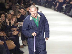 Film készül a zseniális Alexander McQueen életéről