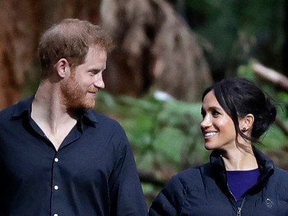 Itt a vége: Harry herceg elhagyta Nagy-Britanniát és csatlakozott Meghan Markle-hoz Kanadában