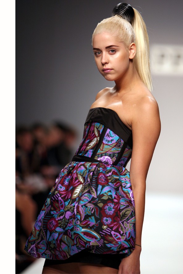 2007-ben a PPQ divatbemutatóján a londoni divathéten.