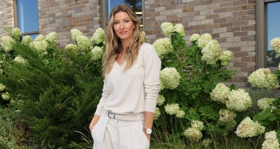 Gisele Bündchen topless, egy szál farmerban pózol új kampányában