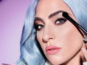 Get the Look: Így készítsd el Lady Gaga elképesztően nőies sminkjét!