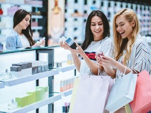 A parfümválasztás művészete: Három tervező, akik megváltoztatták a parfümök világát