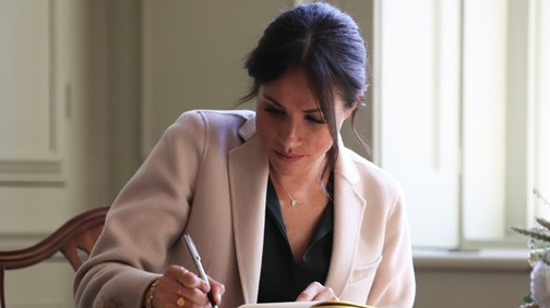 Meghan Markle kézírása egyszerűen GYÖNYÖRŰ