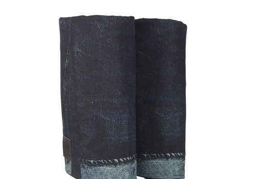 Nagyágyúk: Kylie Minogue mutatta be a Jimmy Choo és Jean Paul Gaultier közös cipőkollekcióját