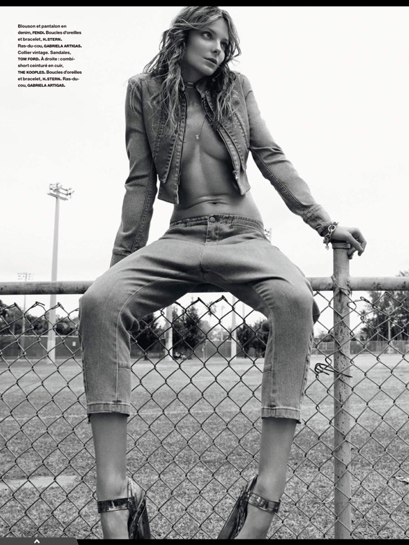 18+ Izzás! Mihalik Enikő szuperszexi fotósorozatban