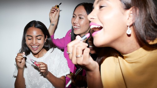 2022 legnagyobb sminktrendjei csak arra várnak, hogy kipróbáld őket!