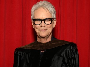 Jamie Lee Curtis szívbemarkoló sorokkal, magyarul üzent elhunyt nővérének