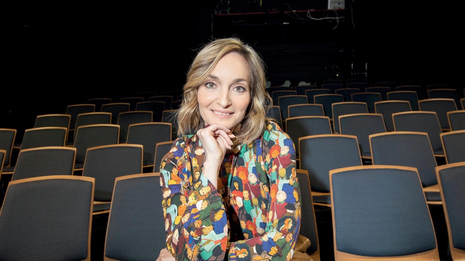 Rozgonyi-Kulcsár Viktória mindig is óriási színházrajongó volt, a munkájára így nem kötelességként, hanem szenvedélyként tekint