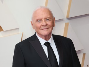 Ha csak egy újévi videót nézel meg, Anthony Hopkins üzenete legyen az