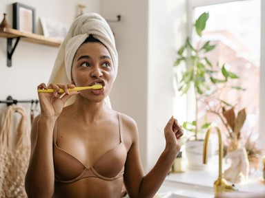 Mi köze a fogmosásnak a szívbetegséghez és a demenciához? Félelmetesen sok