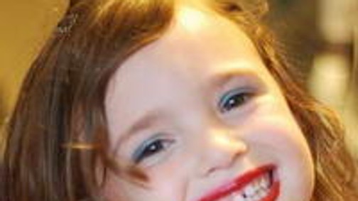 Új trend: smink gyerekeknek