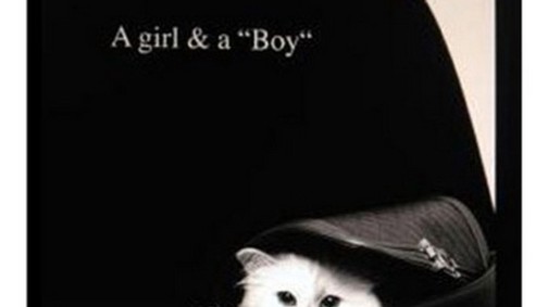 Lagerfeld cicafüleket növesztett