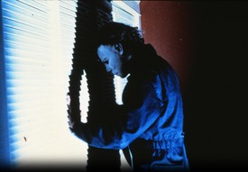 Nick Castle – Halloween. Minden idők legnagyobb bevételét hozó filmjének főszereplője szánalmasan elenyésző összeget kapott a horror műfaj egyik legmeghatározóbb karakterének megformálásáért. Lássuk be: a 24 milliárdos bevételhez képest az ő 8600 forintos napidíja már a vállalhatatlan kategória...