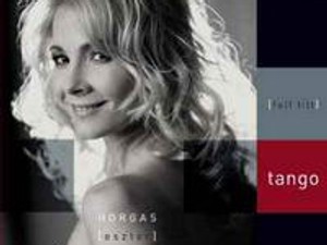 Horgas Eszter Amerikába készül