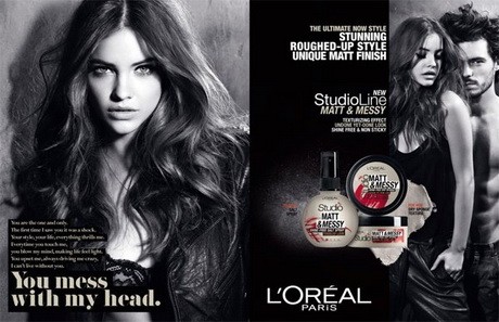 Palvin Barbi falja az édességet