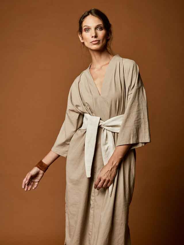 ,,A festékfoltos kötények az aktív művészet megkerülhetetlen lenyomatai" - Interjú Majoros Zitával