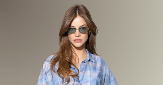 Palvin Barbara laza, farmeres szettben is sugárzó szépség, óriásit nőtt a babapocakja
