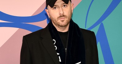 Új kreatív igazgatót kap a Gucci, méghozzá a divatvilág egyik legmegosztóbb szakemberét