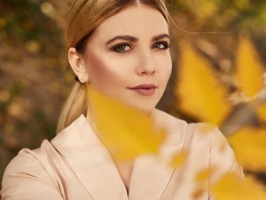 Olyan ízléses Norina mai szettje, hogy azonnal pasztellbe akarsz majd öltözni