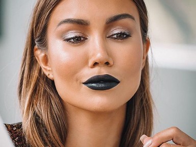 Wow! Itt a bizonyíték, hogy a fekete rúzs tényleg mindenkinek illik