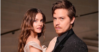 Palvin Barbara új külsővel tarolt a vörös szőnyegen, ő és férje, Dylan Sprouse ismét ellopták a show-t