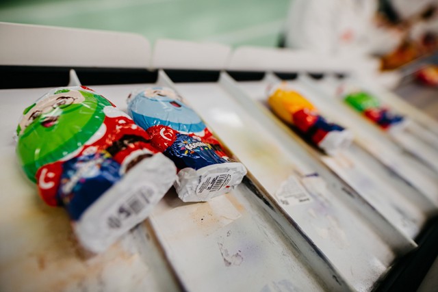 Új, teljesen egyedi formát és csomagolást kapnak a kedvenc karácsonyi csokijaid