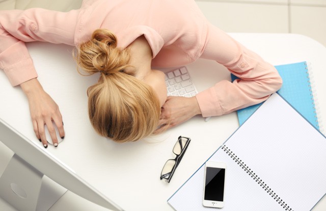 Rád tör a délutáni bágyadtság? 10 természetes mód, hogy elkerüld a napi hullámvölgyet