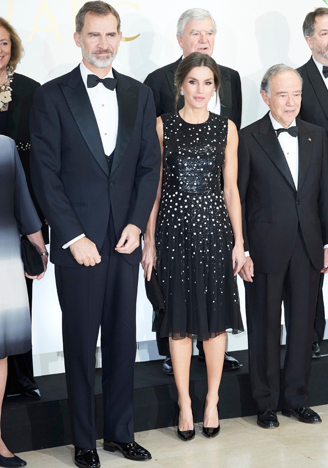 Letícia királyn Carolina Herrera ruhában