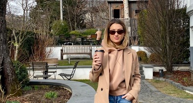 Finom kávéval és egy menő szettel indította a napot Rebeka