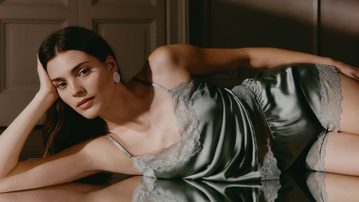 6 szín, ami hatalmas szerencsét hoz 2026-ban, mindenképpen ezeket viseld a ruhád alatt szilveszter éjjelén