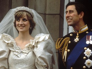 Diana hercegné esküvői cipője titkos üzenetet rejtett: ez bizonyítja, mennyire imádta valójában Károly herceget