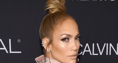 Ilyen kockás hasat még nem láttál: Jennifer Lopez elképesztően fest