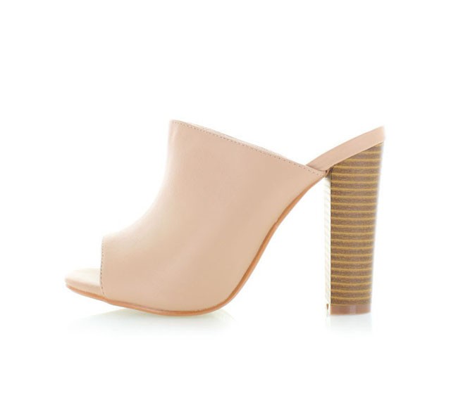 Rózsaszín papucs CIPŐFALVA 7490 Ft- cipofalva.hu