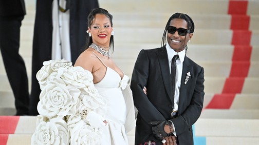 Rihanna és A$AP Rocky ritkán látott fotókkal ünneplik kisfiuk születésnapját