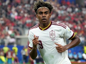 19 évesen már futballtörténelmet írt: Lamine Yamal, a fiú, akire most az egész világ figyel