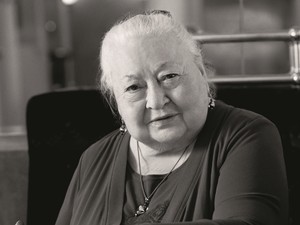 „A mában kell élni, mert itt vagyunk, a múltba nézés nem visz előre” - exkluzív interjú Molnár Piroskával