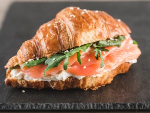 Indítsd a napod ezzel a két ínyenc falattal! A croissant tökéletes szendvicsalap