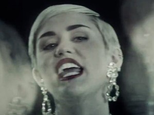 Miley Cyrus csak árnyéka önmagának?