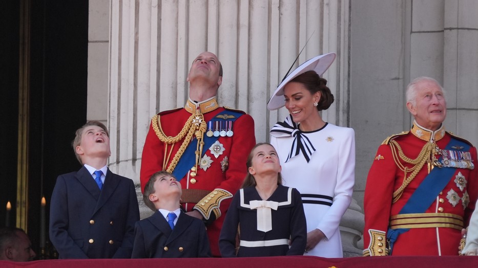 Lajos herceg nagyon élvezte a parádét